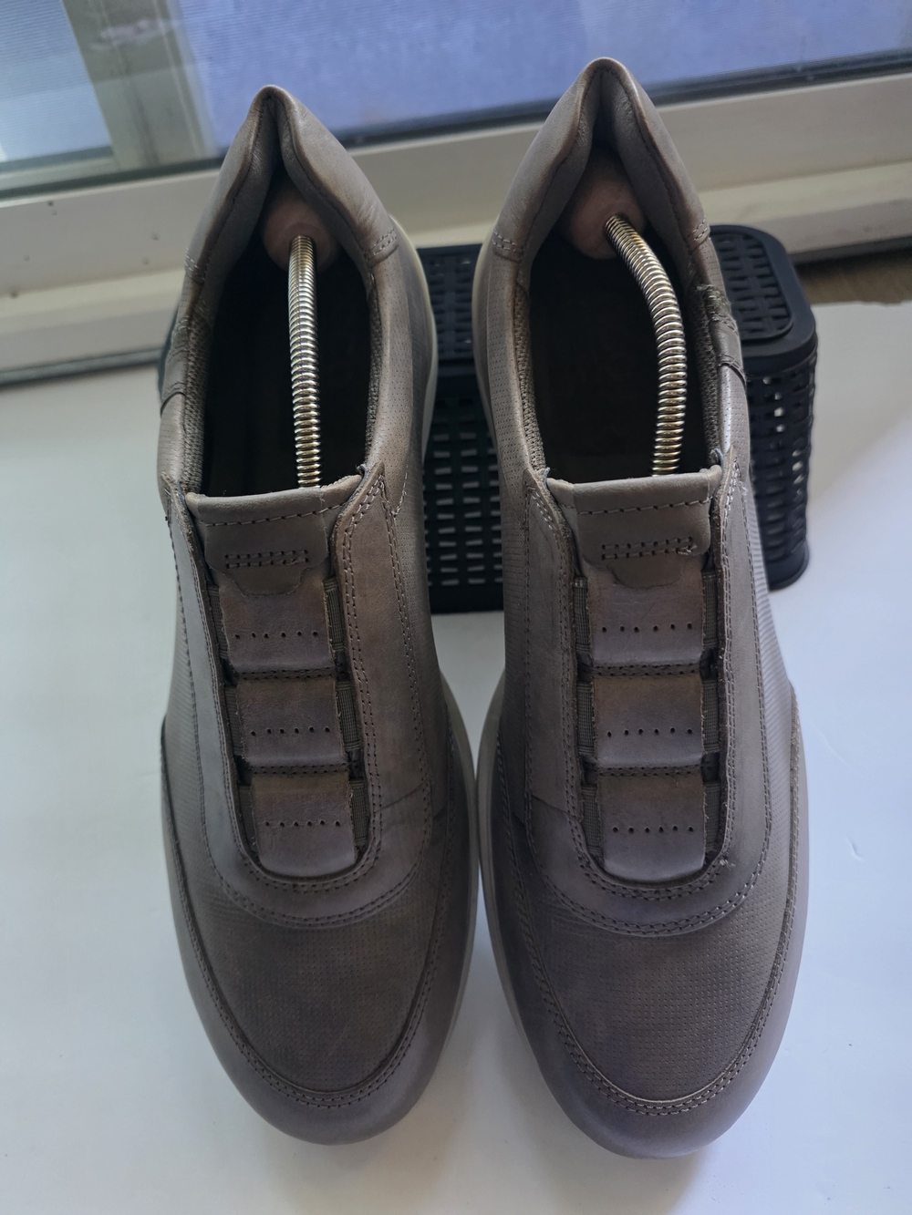 ECCO Mens Leather Slip On Shoes Comfort Elastic Vamp Grey